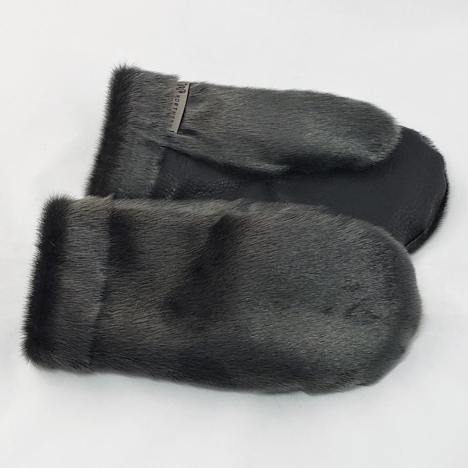 seal mitts with seal cuff