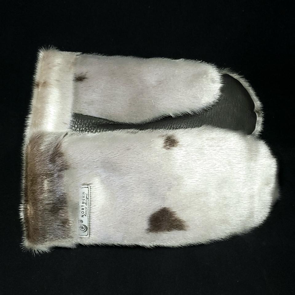 seal mitts with seal cuff