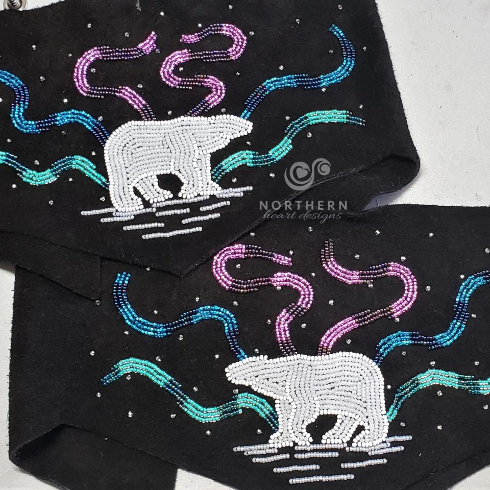 Half panel beaded, large polar bear and northern lights