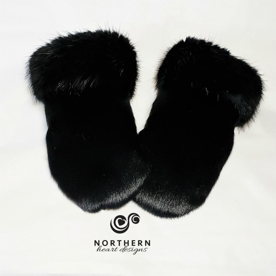 seal mitts with beaver fur cuff