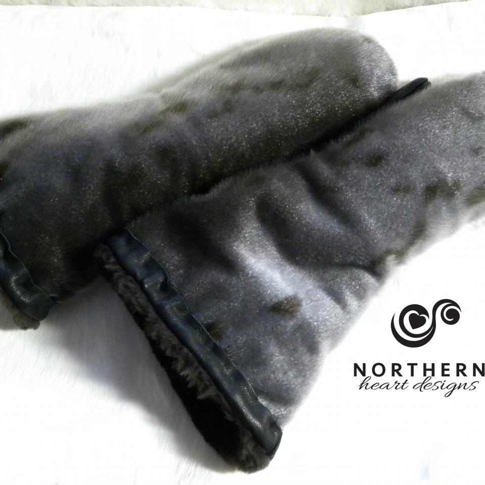 Full fur backed classic gauntlets in Seal Skin