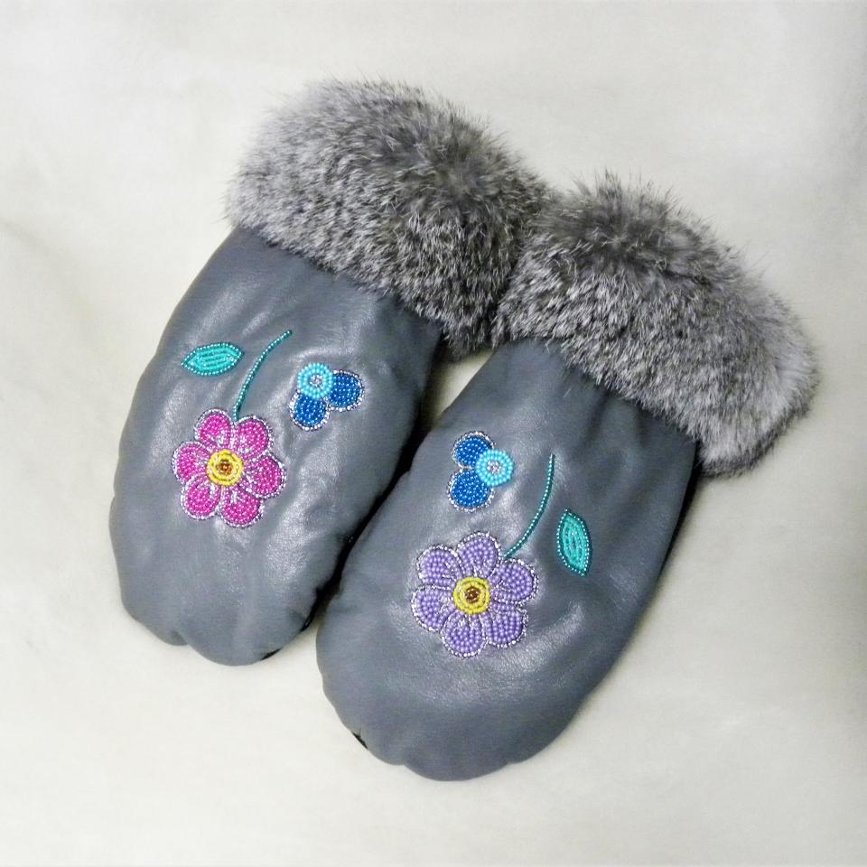 Custom beaded mitts