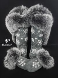 mukluks, beaded mukluks, leather fur boot, fox fur mukluks