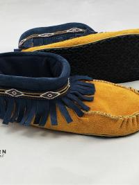 fringed moccasins, elk hide moccasins, outdoor moccasins