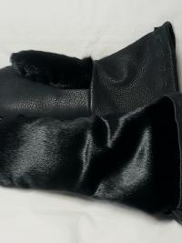 Sealskin gauntlets, seal mitts, seal fur, gauntlet mitts