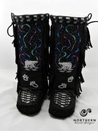 mukluks, beaded mukluks, fringed mukluks, leather fringe boots