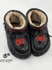 fringed moccasins, plain moccasins, outdoor moccasins, canadian made, handmade