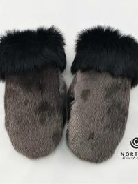 sealskin, seal fur, seal mitts, leather mitts, fur mitts