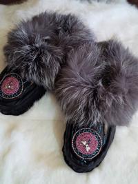 moccasins, slippers, beading, suede, leather, fur