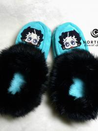 moccasins, beading, leather, suede, fur, slippers