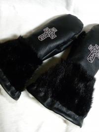 full length gauntlets, leather fur gauntlets, full length mitts