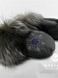 leather mitts, beaded mitts, leather, fur