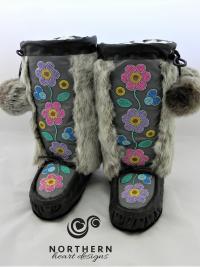 mukluks, leather mukluks, fur mukluks, beaded mukluks, handmade mukluks