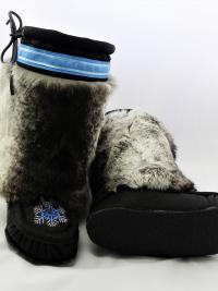 mukluks, leather mukluks, fur mukluks, beaded mukluks, handmade mukluks