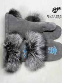 gauntlets, leather gauntlets, fur mitts, leather, fur, beading