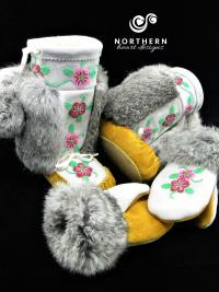 kids mukluks, leather, fur, beading, hadmade mukluks