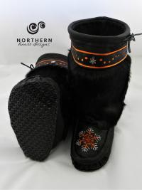 mukluks, leather mukluks, fur mukluks, beaded mukluks, handmade mukluks