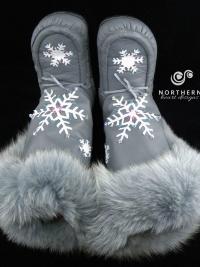 mukluks, beaded mukluks, leather fur boot, fox fur mukluks