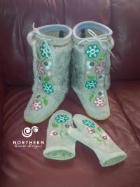 mukluks, beaded mukluks, mid-calf mukluks, leather, fur, beading, handmade