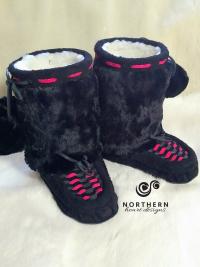 mukluks, beaded mukluks, mid-calf mukluks, leather, fur, beading, handmade