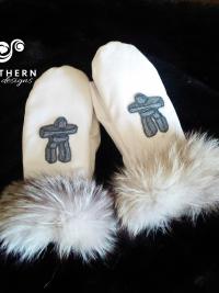 leather mitts, beaded mitts, leather, fur