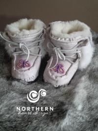 baby mukluks, leather, furt, sheepskin