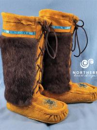 Lace-Front Style mukluks, Men's 8-9/Ladies 9.5-10.5