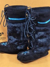 Lace-Front Style mukluks, Men's 8-9/Ladies 9.5-10.5