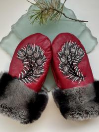 Beaded Deerskin and Rex Rabbit Fur trimmed mitts - Size Small