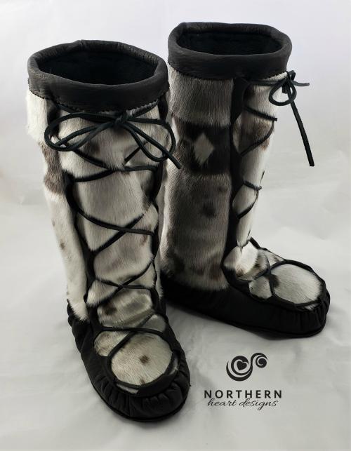 kamiks, mukluks, seal skin kamiks, seal skin mukluks, seal fur