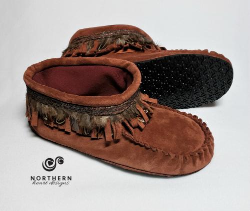 fringed moccasins, plain moccasins, outdoor moccasins, canadian made, handmade