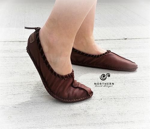 soft moccasin, deerskin shoe, ballet flat, leather slipper