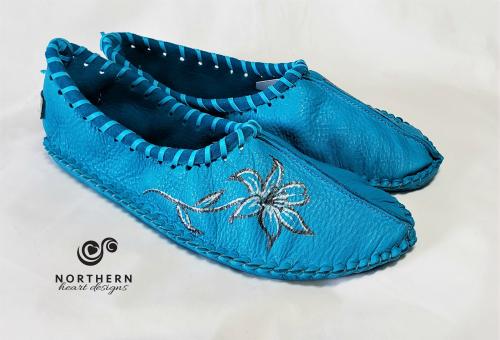 soft moccasin, deerskin shoe, ballet flat, leather slipper