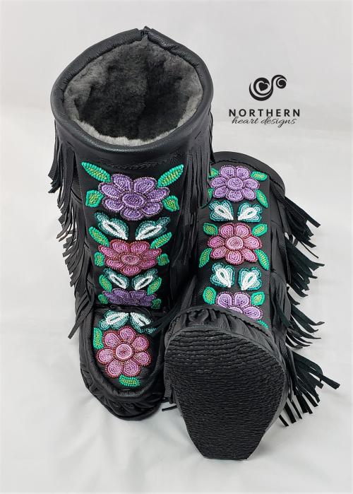 mukluks, beaded mukluks, fringed mukluks, leather fringe boots