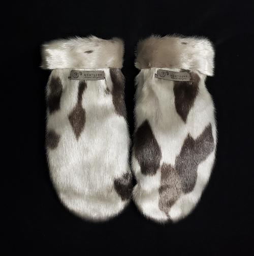 Sealskin Mitts, Size Small