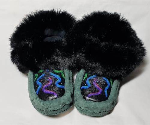 Handmade moccasin slippers, Northern Lights painted designs, Ladies 7-8.