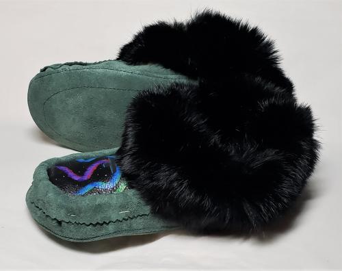 Handmade moccasin slippers, Northern Lights painted designs, Ladies 7-8.