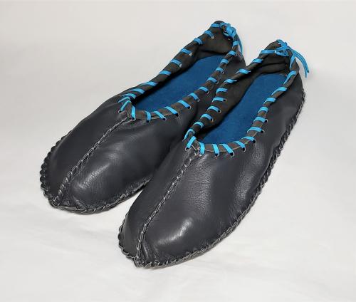 Black with Blue accents Ballet-style Deerskin Flats, Ladies 7.5