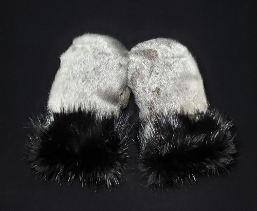 Sealskin Mitts, Size XS