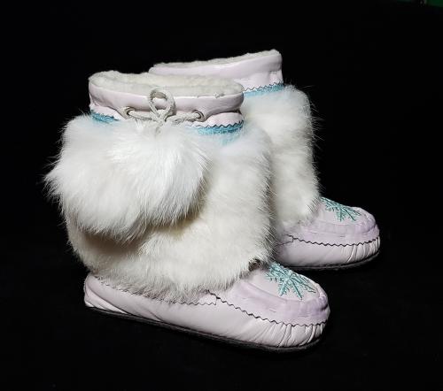 Kids 10/11 Mukluks - Clearance