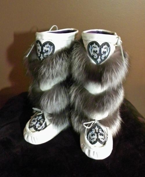 mukluks, beaded mukluks, leather fur mukluks, tiered fur mukluks