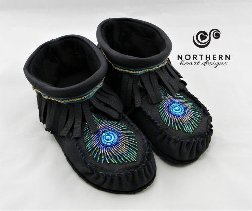 fringed moccasins, plain moccasins, outdoor moccasins, canadian made, handmade