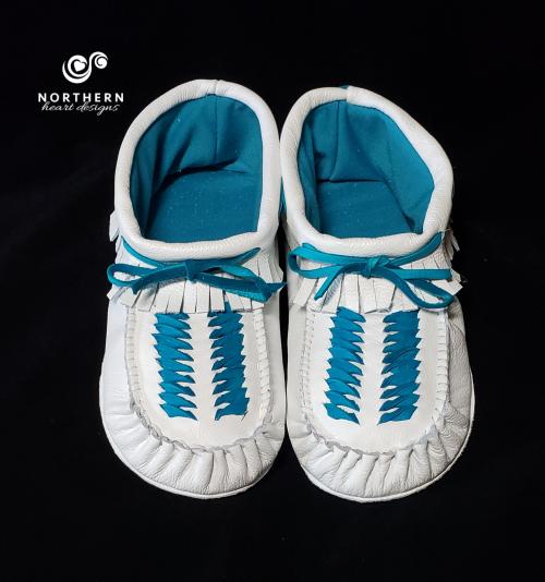 leather moccasins, fringed moccasins, outdoor moccasins