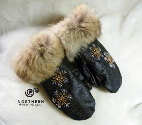 leather mitts, beaded mitts, leather, fur