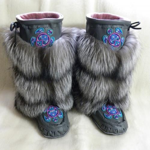 mukluks, beaded mukluks, leather fur mukluks, tiered fur mukluks