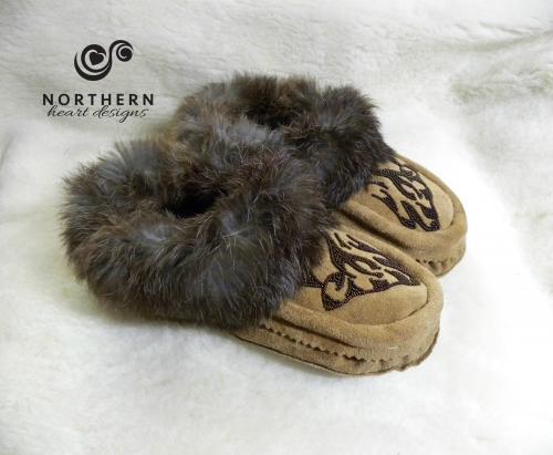 beaded moccasins, moccasin slippers, leather, fur, beading, handmade moccasins