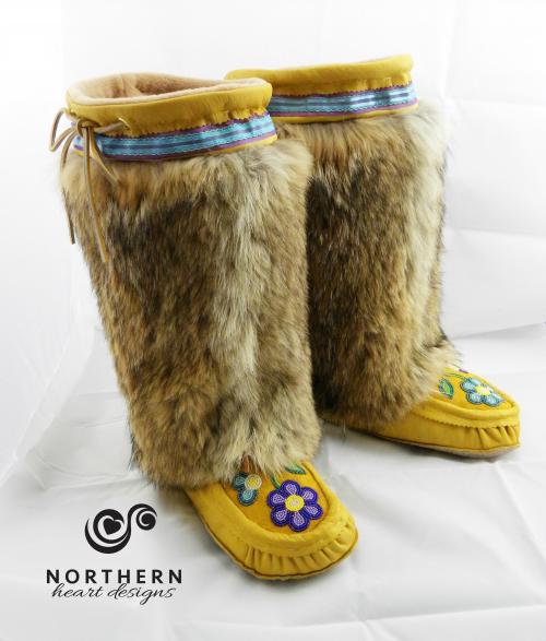 mukluks, leather mukluks, fur mukluks, beaded mukluks, handmade mukluks