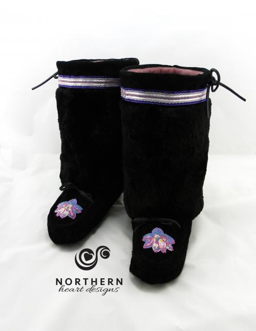 mukluks, leather mukluks, fur mukluks, beaded mukluks, handmade mukluks