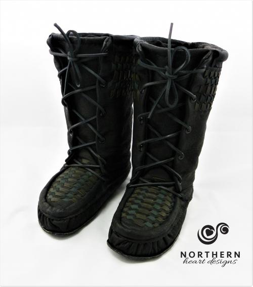 mukluks, laced mukluks, lace-front mukluks, leather mukluks, handmade mukluks