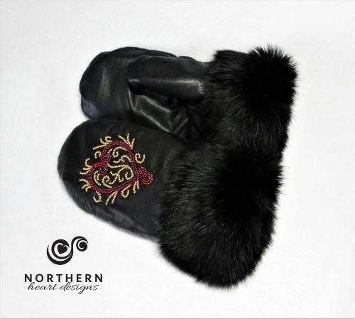 leather mitts, beaded mitts, leather, fur